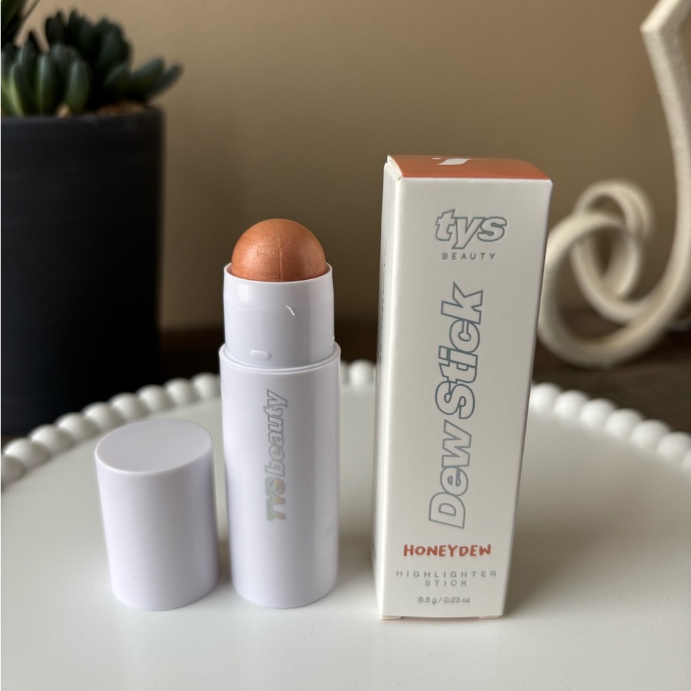 TYS BEAUTY Dew Stick Highlighter Stick
